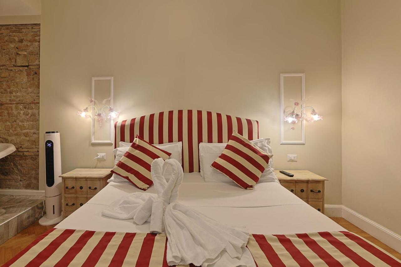 Art House Suites56 Via Del Babuino 56 Rom Exteriör bild