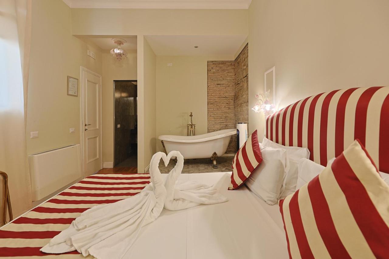 Art House Suites56 Via Del Babuino 56 Rom Exteriör bild