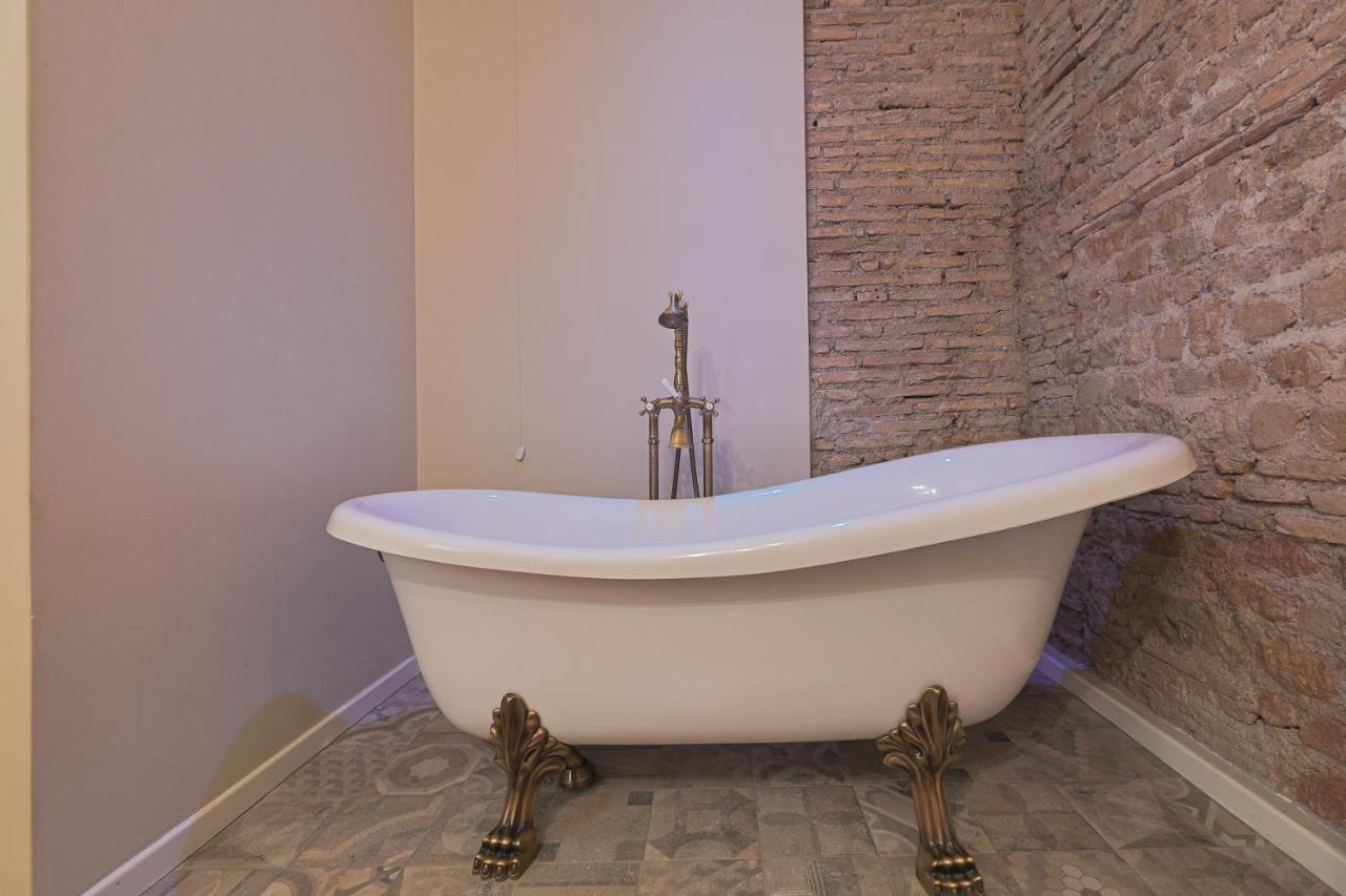 Art House Suites56 Via Del Babuino 56 Rom Exteriör bild