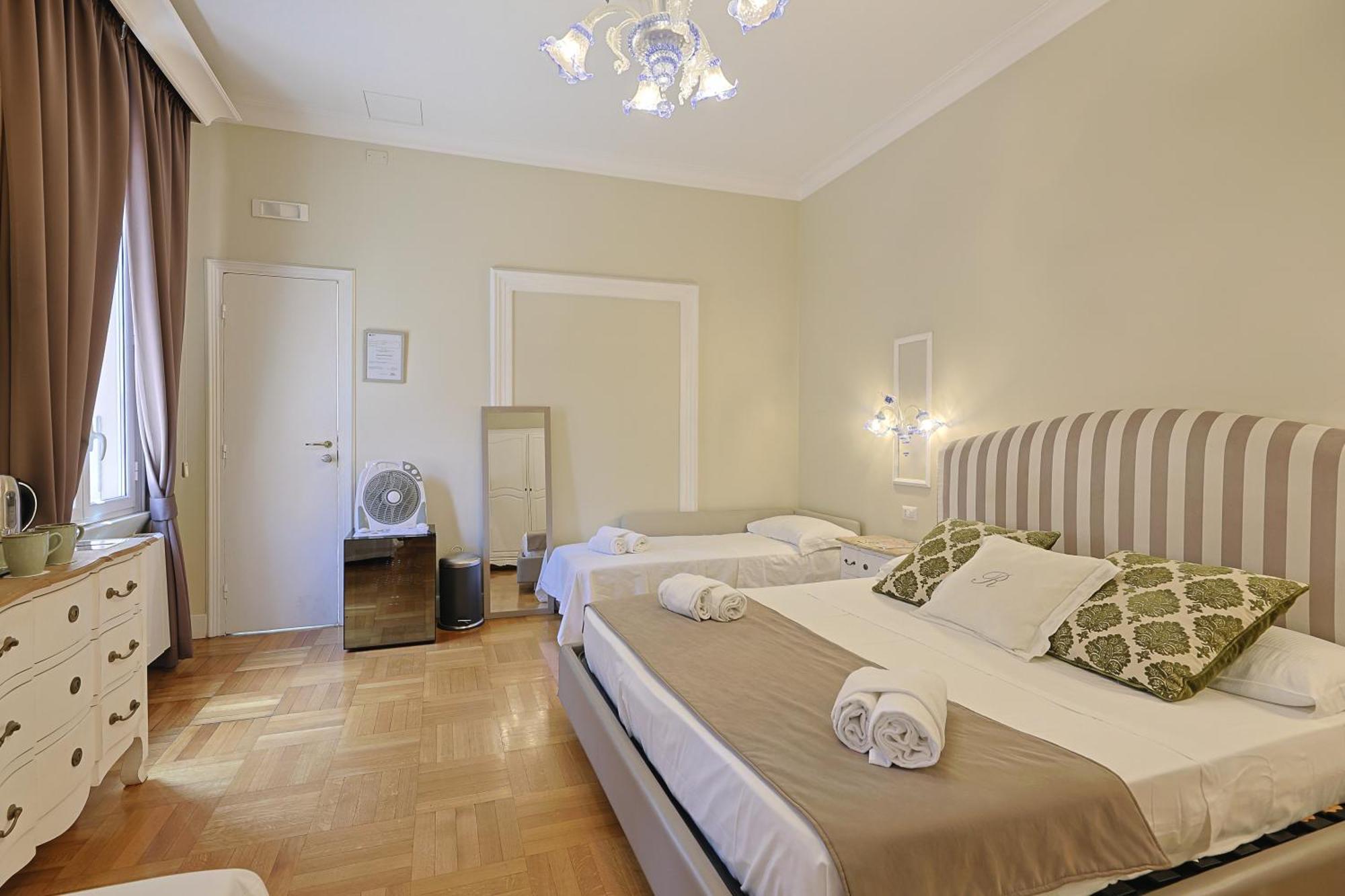 Art House Suites56 Via Del Babuino 56 Rom Exteriör bild
